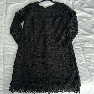 Gorgeous club Monaco lined lace dress